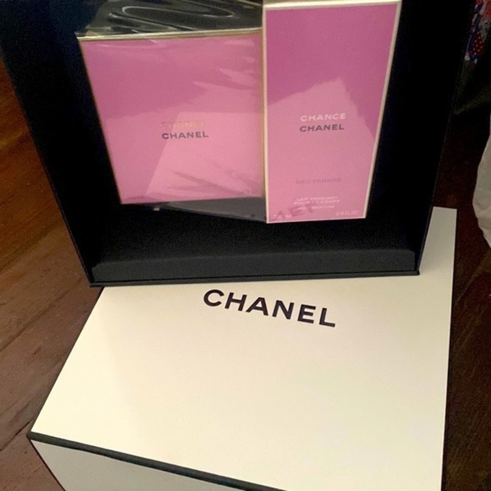 Chance Coco Chanel gift ready exclusive edition in Chanel box gift ready set